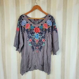 NEW Avani Del Amour Embroidered Blouse‎ Shirt Gray Size Medium